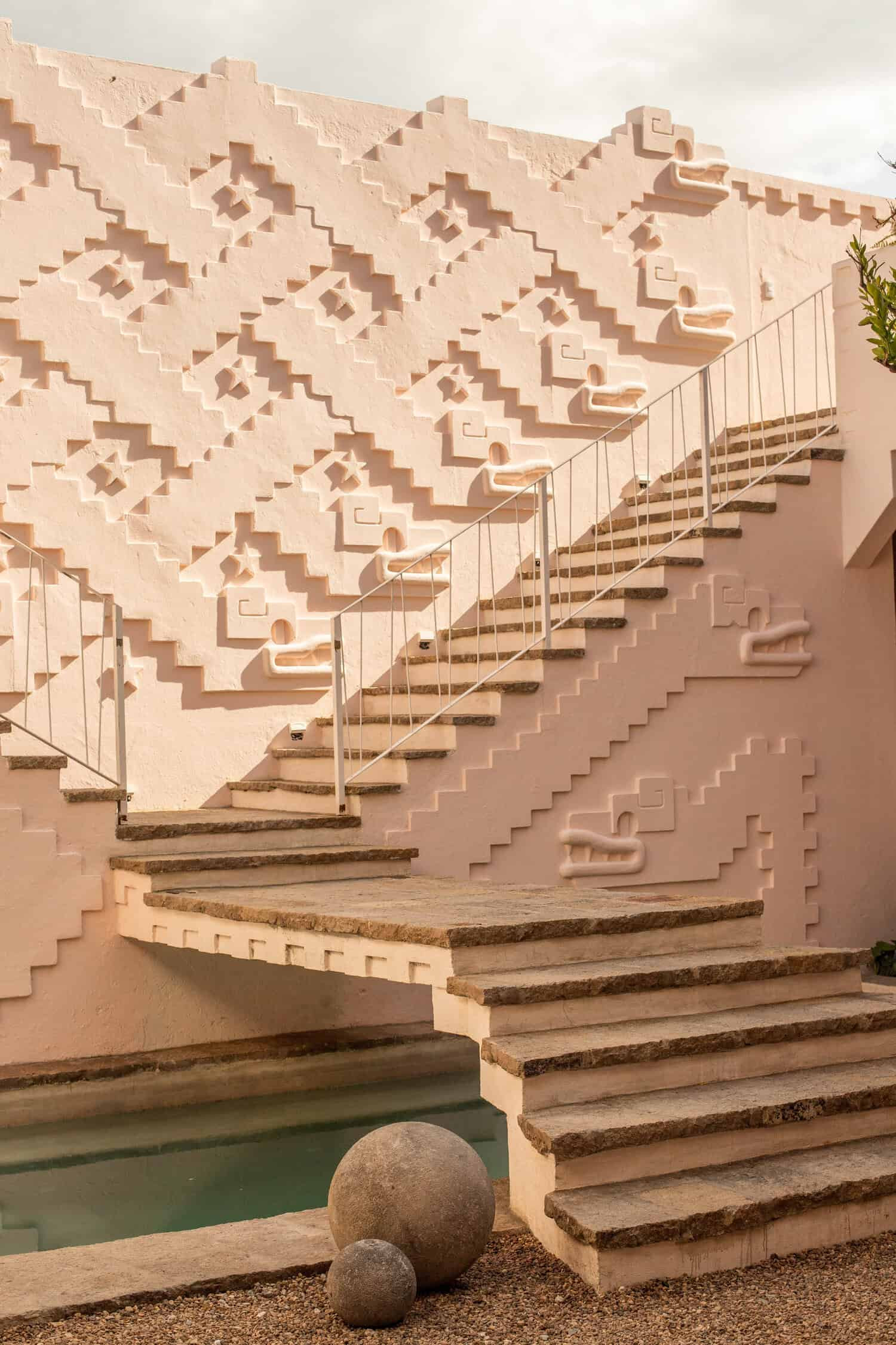 Cultural Experience in a Historic Domus Selecta Palace